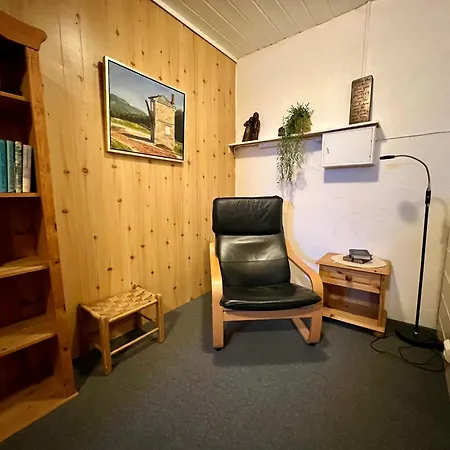 Stor I Mandal, Hos Malfrid Og Rolf Mandal