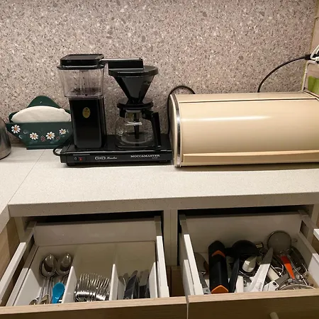 Stor, Velutstyrt Sokkel I