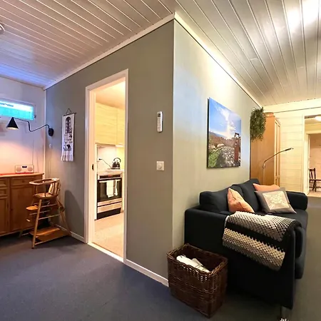Apartment Stor I Mandal, Hos Malfrid Og Rolf